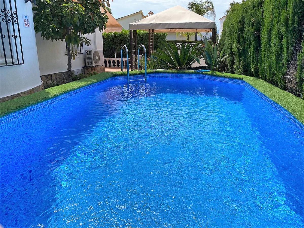 Family Beach Villa Rubens Oliva Exterior photo